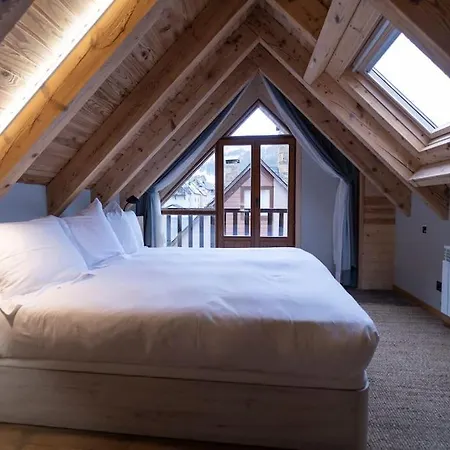 Wow Views Next To The Ski Lift! Baqueira Beret Exterior photo